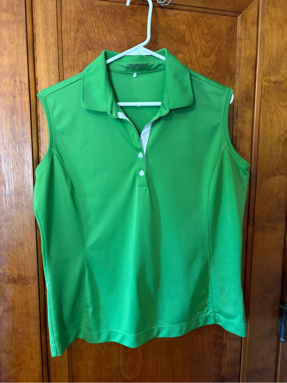 Nike Women’s Green Sleeveless Golf Polo